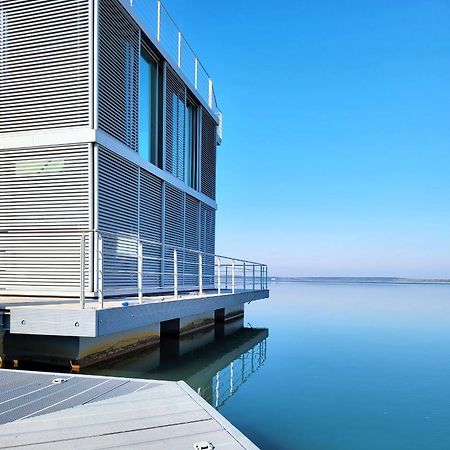 Schwimmendes Ferienhaus Silent Elsterheide ภายนอก รูปภาพ