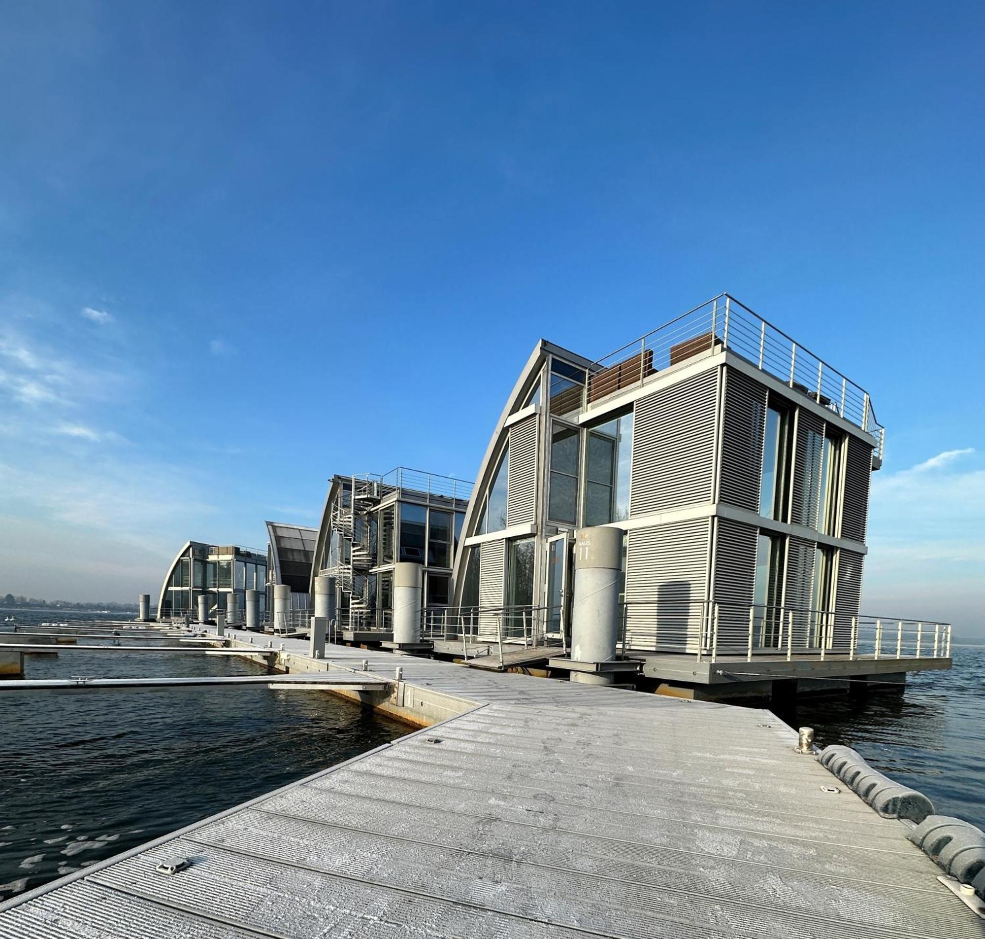 Schwimmendes Ferienhaus Silent Elsterheide ภายนอก รูปภาพ
