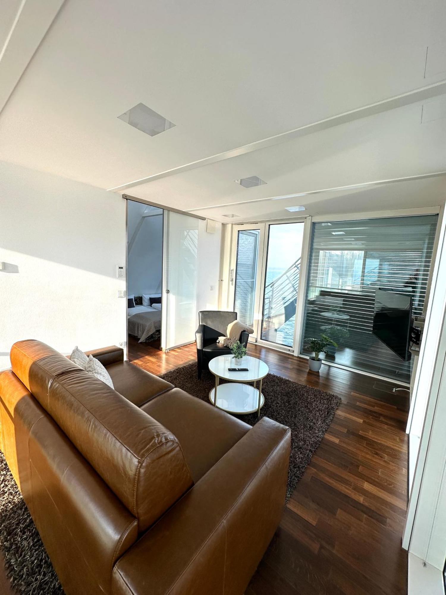 Schwimmendes Ferienhaus Silent Elsterheide ภายนอก รูปภาพ